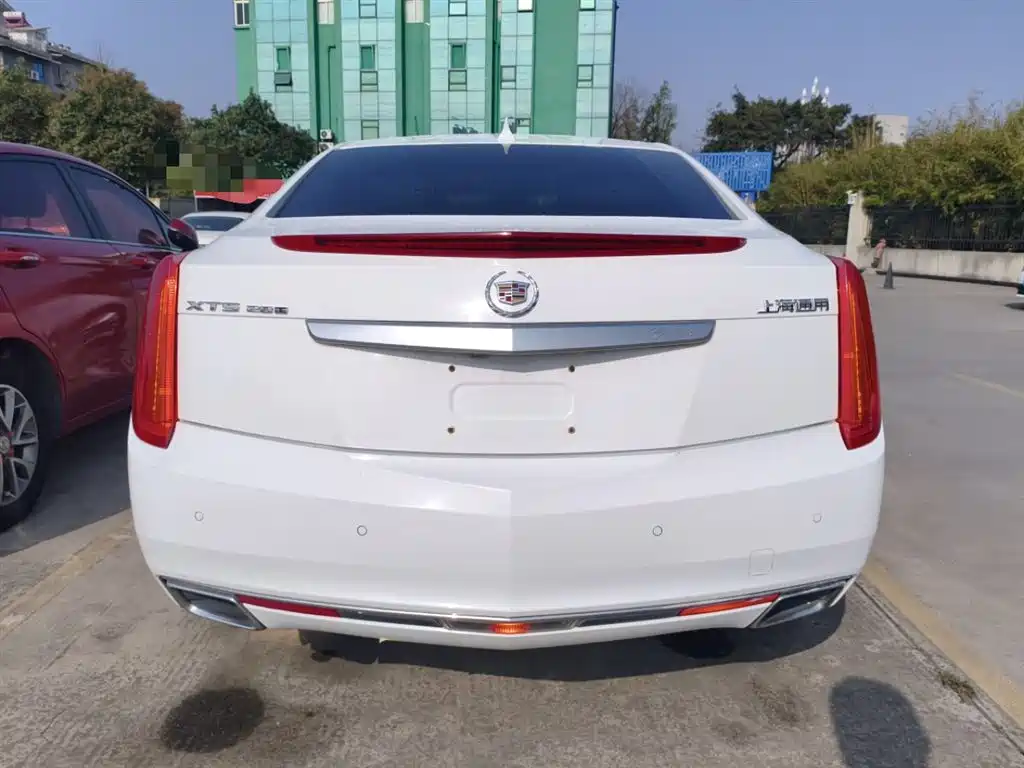Cadillac XTS 28 T Luxury