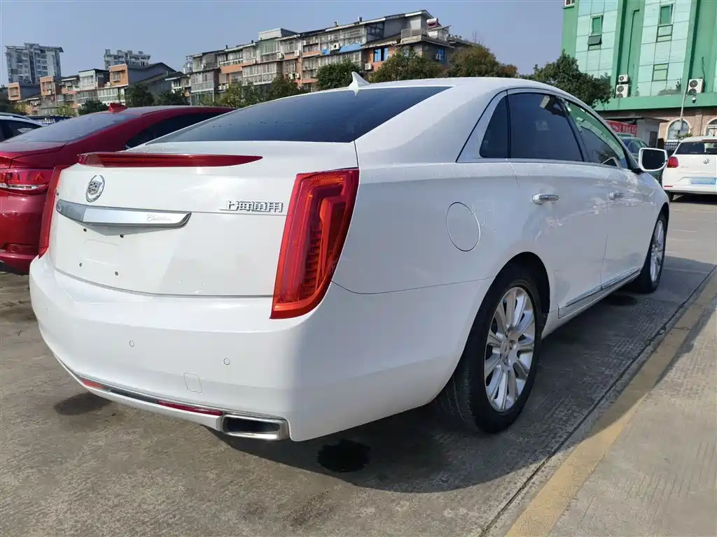 Cadillac XTS 28 T Luxury