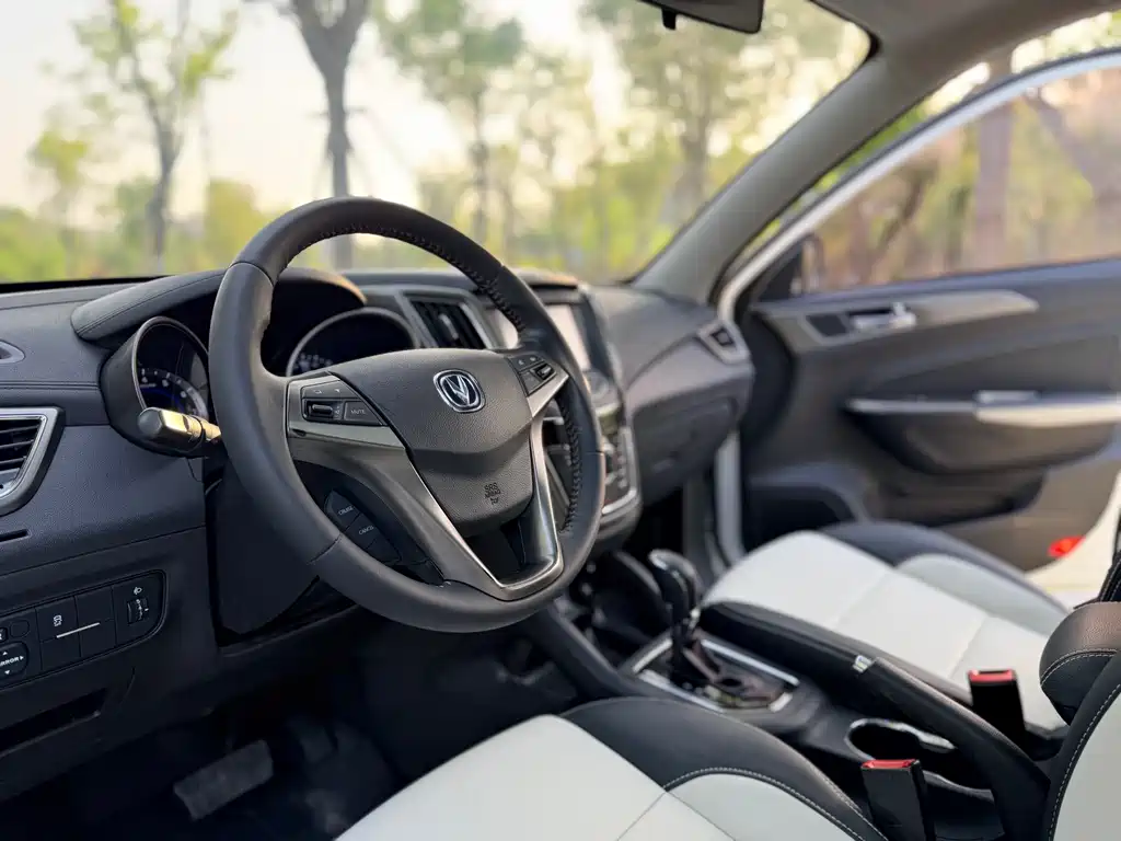 Changan CS35 1.6 L Auto Luxury
