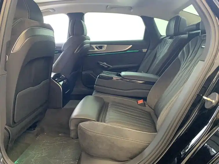 Hongqi H9 2.0 T Flagship Smooth Private Style