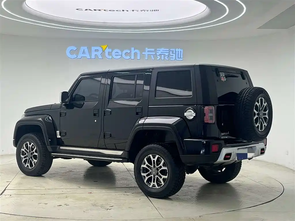 BAIC BJ40 2.0 T City Hunter Glory
