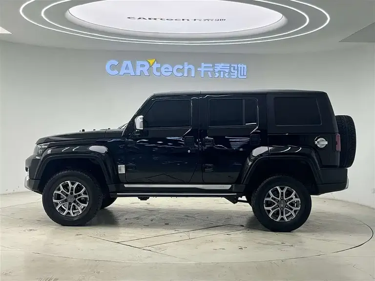 BAIC BJ40 2.0 T City Hunter Glory