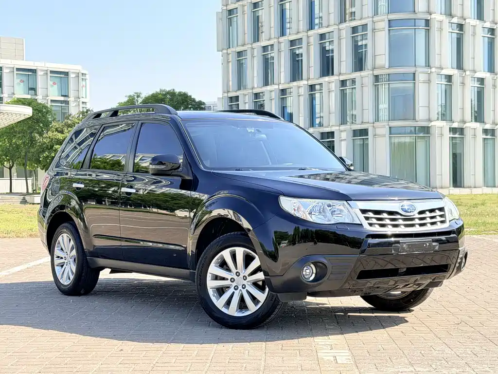Forester Classic 2.5 XS Auto Sport Navigation