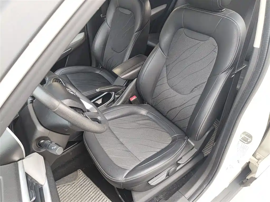 Baojun 510 1.5 L Manual Fashion