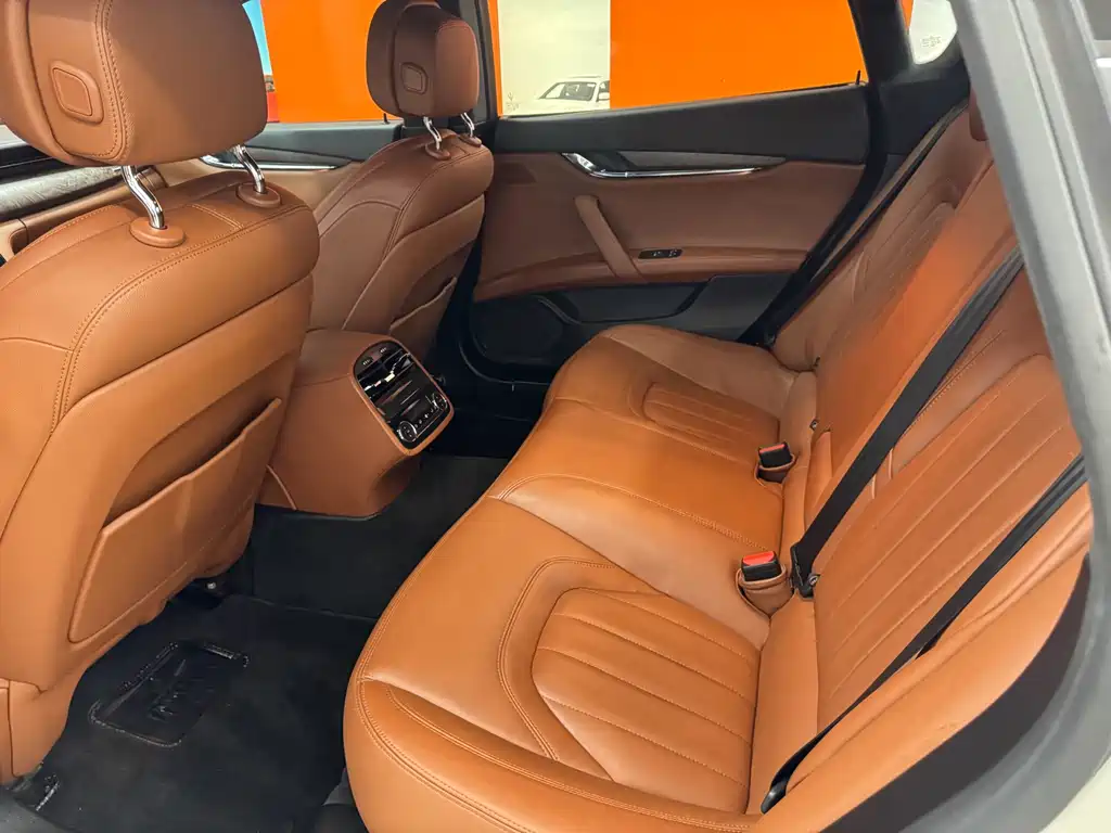 Quattroporte 3.0 T Standard