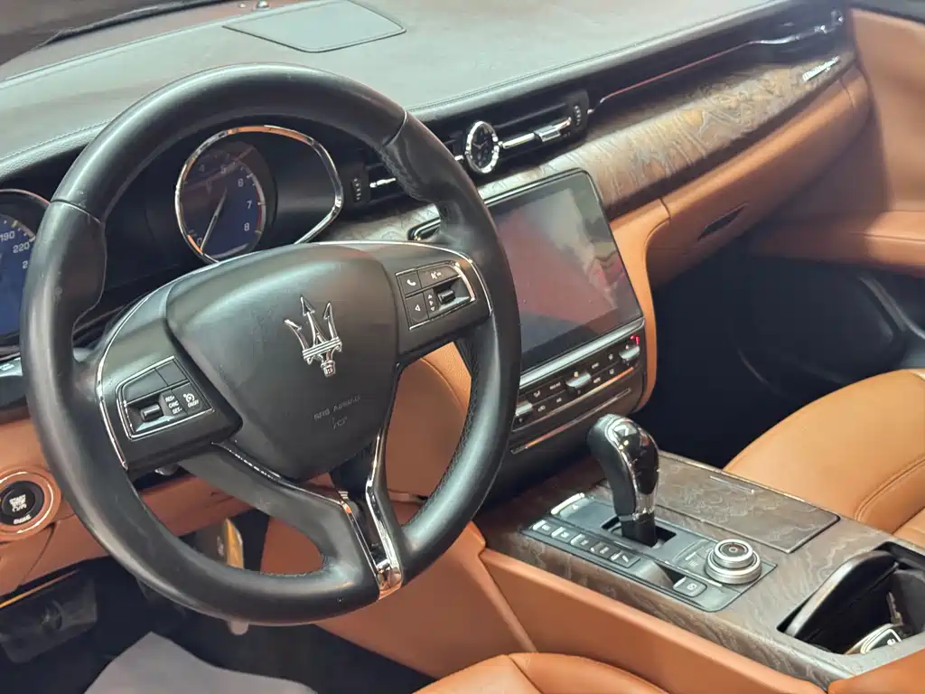 Quattroporte 3.0 T Standard