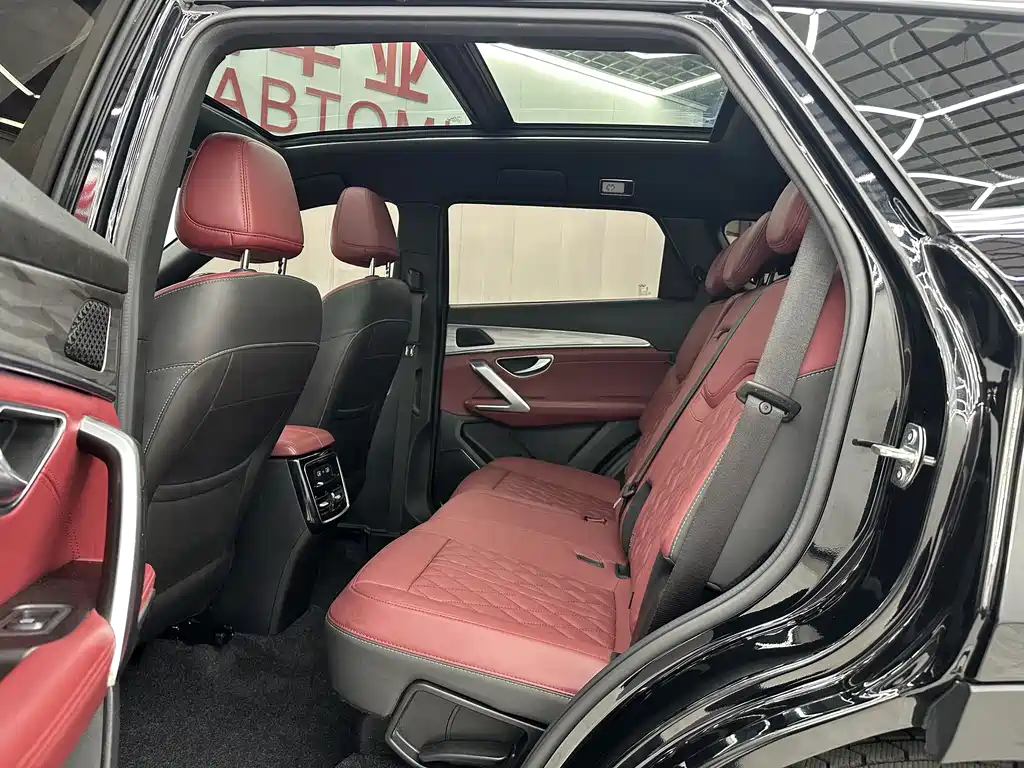 Jetour X70 PLUS 1.5 T DCT Brave PLUS 5-seat