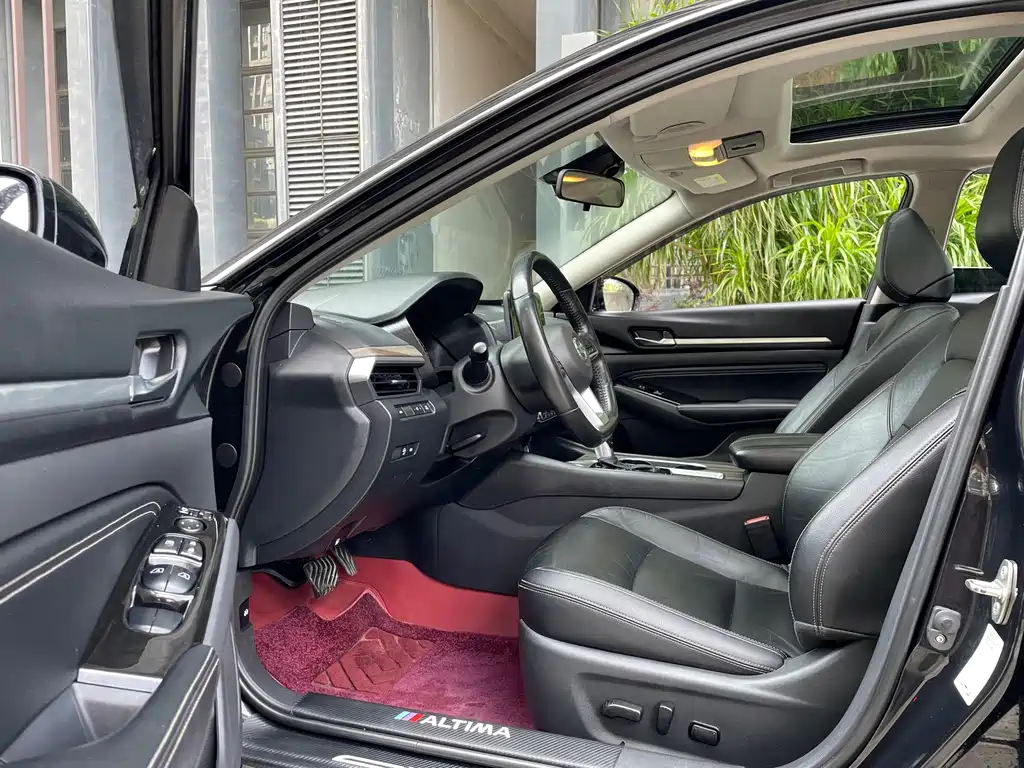 Teana 2.0 L XL Comfort