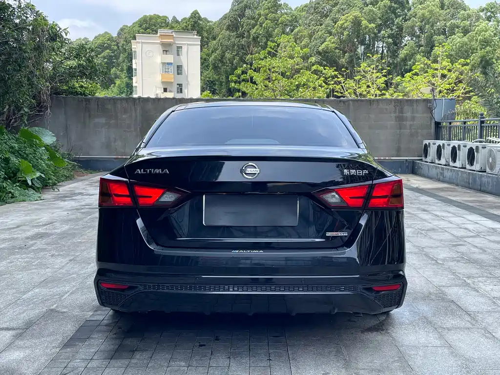 Teana 2.0 L XL Comfort