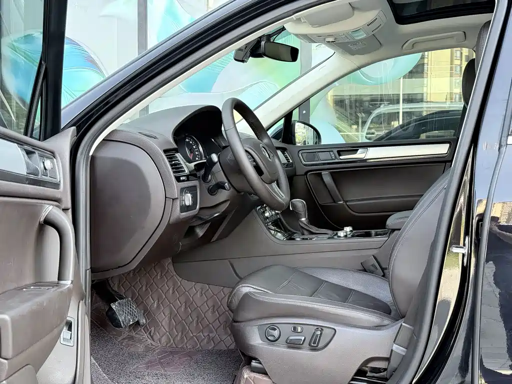 Touareg 3.0 TSI Expand Wild