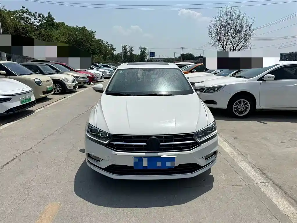 Bora 1.6 L Auto Comfort