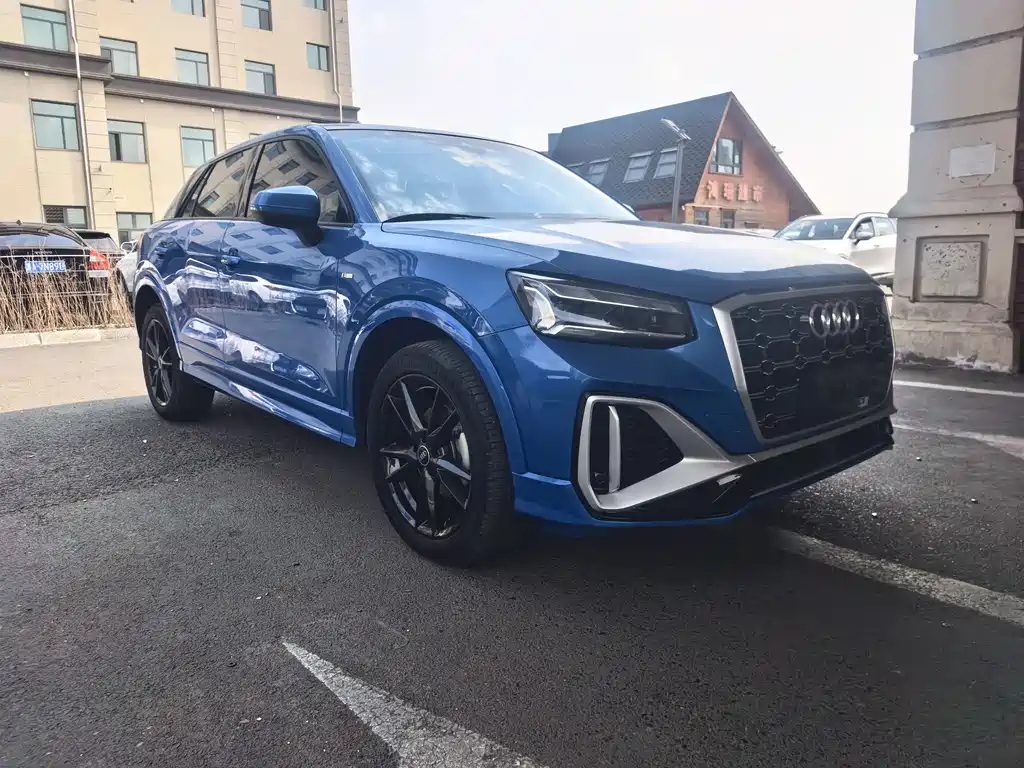 Audi Q2 L 35 TFSI Fashion Dynamic