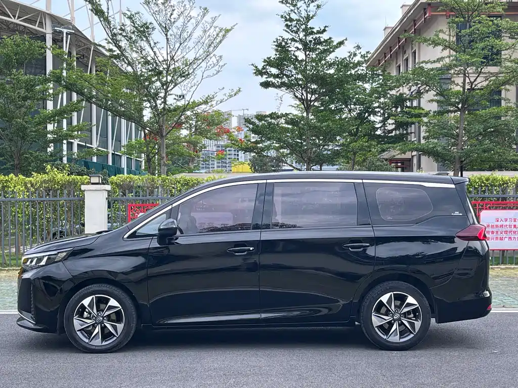 GAC Trumpchi M6 PRO 270 T DCT Luxury