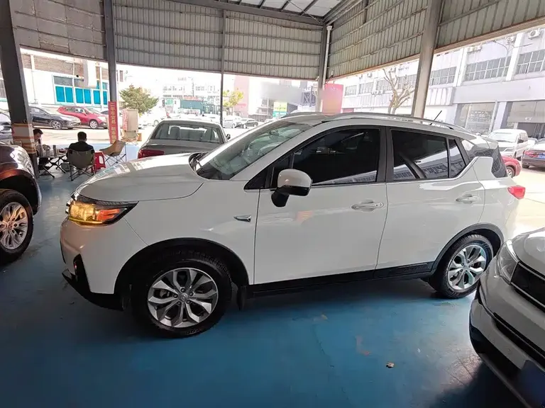 GAC Trumpchi GS3 200 T Auto Elite