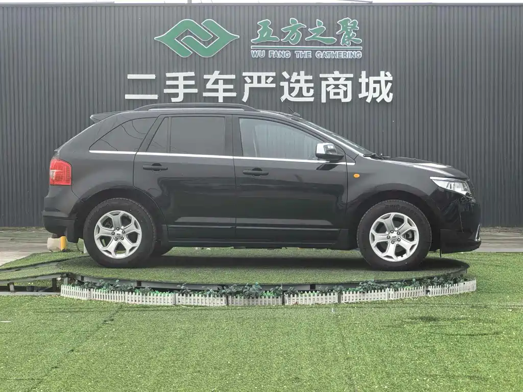 Edge (Import) 2.0 T Elite Sharp
