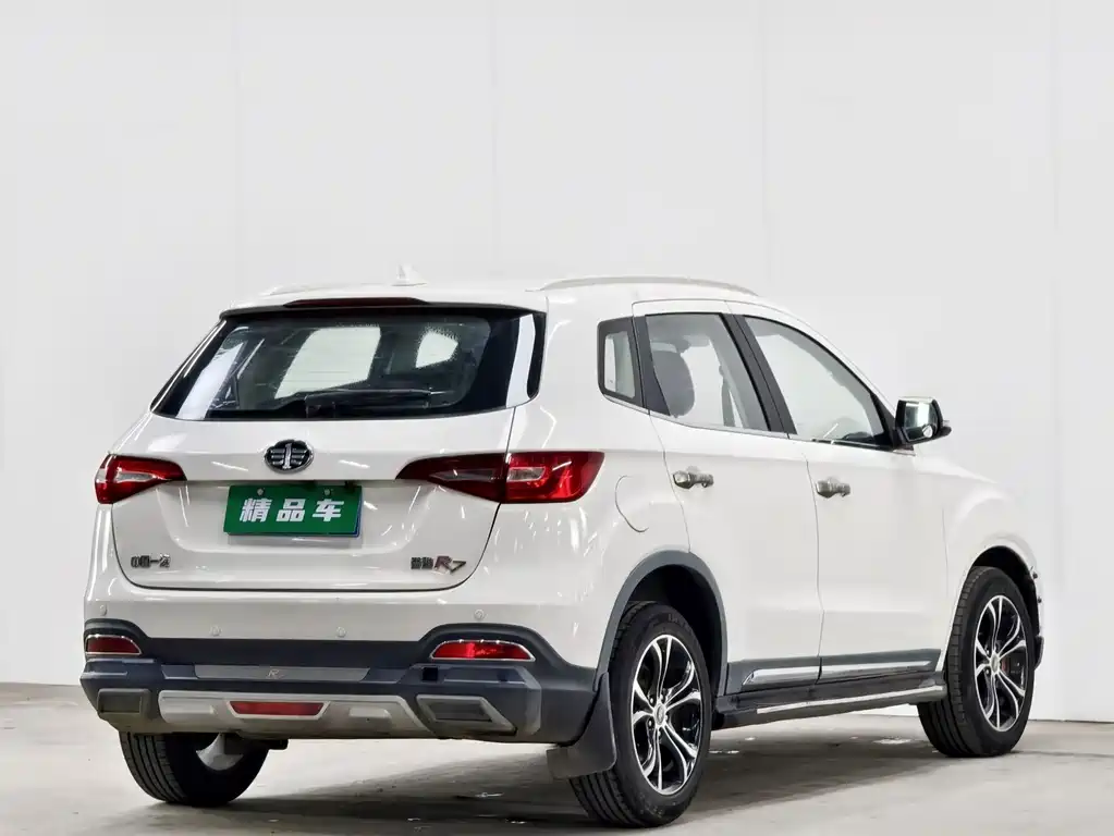 Senya R7 森雅R7 2017款 1.6 L 自动智能型