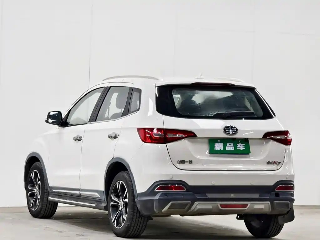 Senya R7 森雅R7 2017款 1.6 L 自动智能型