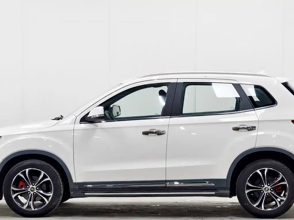 Senya R7 森雅R7 2017款 1.6 L 自动智能型