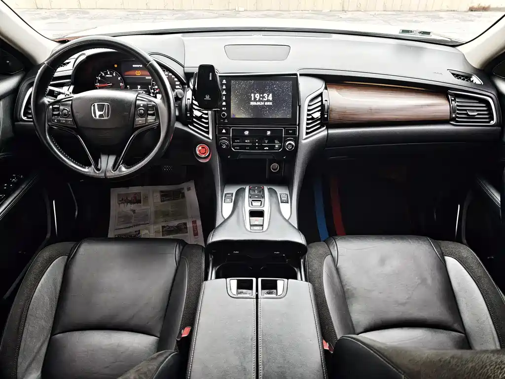 Avancier 370 TURBO 4 WD Premium
