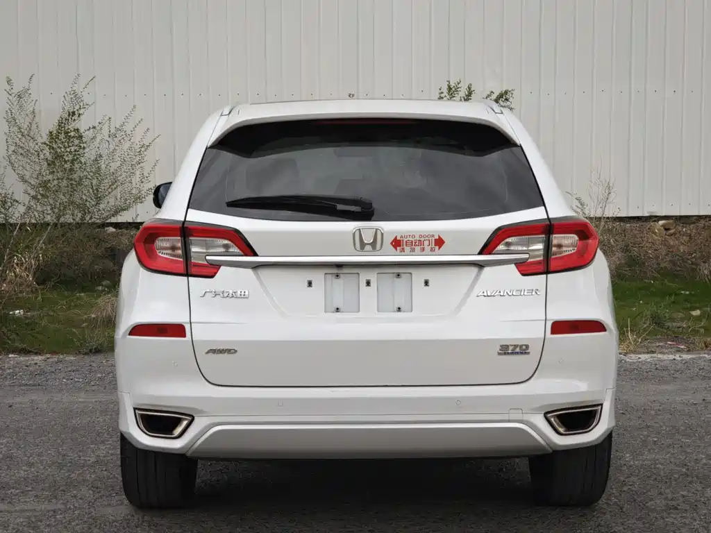 Avancier 370 TURBO 4 WD Premium