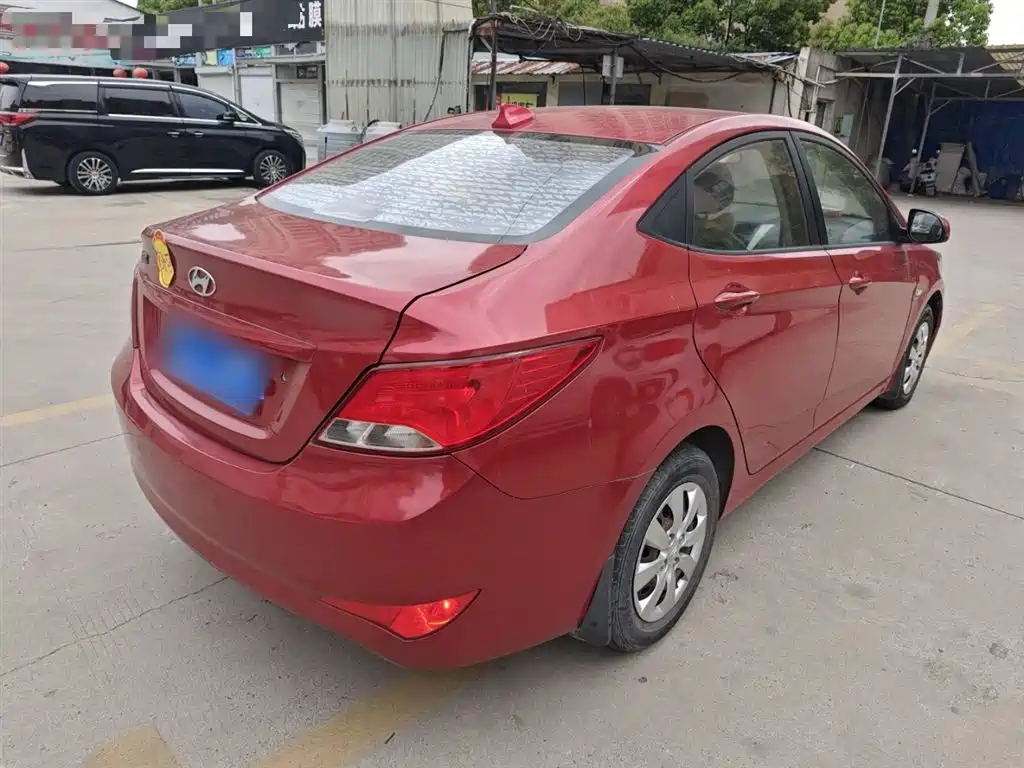 Accent 1.4 L Manual Intelligent GLS