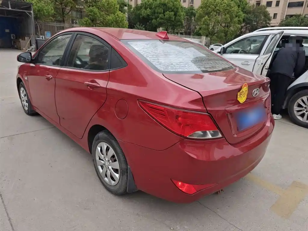 Accent 1.4 L Manual Intelligent GLS