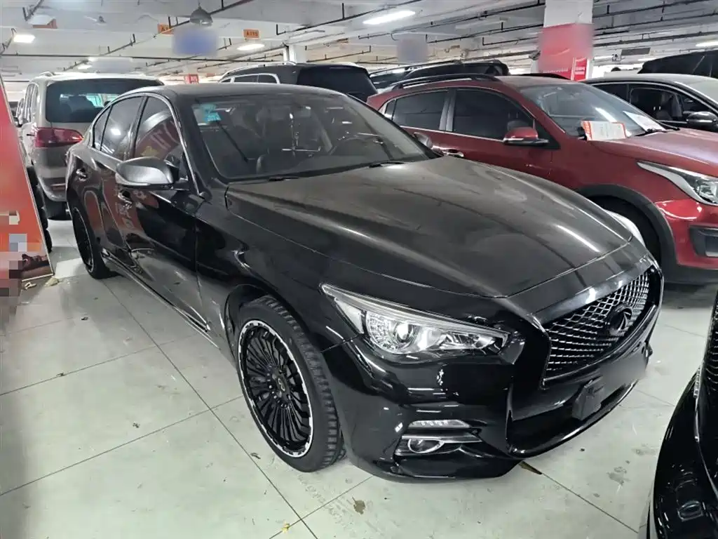 Infiniti Q50 L 2.0 T Comfort