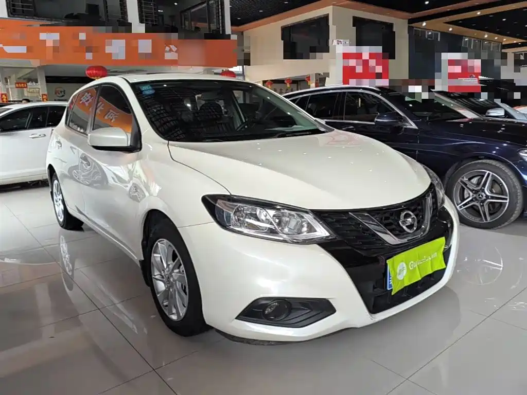 Tiida 1.6 L CVT Cool Motion