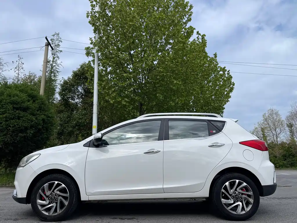 Refine S2 1.5 L Manual Luxury Smart