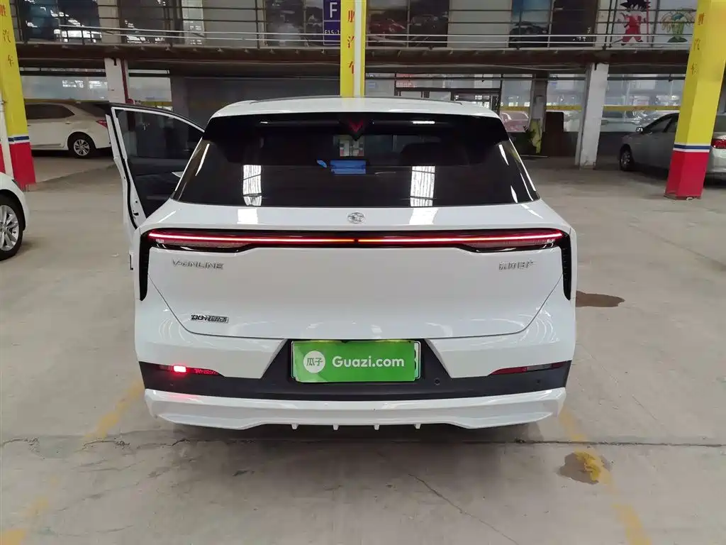 Venucia Big V DD-i 启辰大V DD-i 2025款 虎鲸 150 km 悦游版