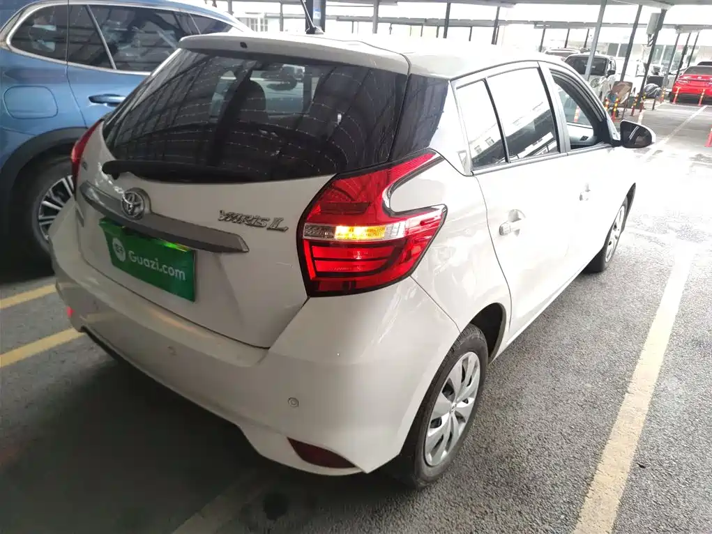 YARiS L Zhixuan 1.5 E CVT Charm Motion CN-VI