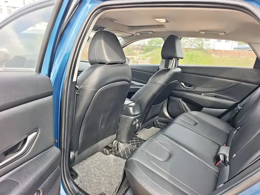 Elantra 1.5 L CVT LUX Distinguished