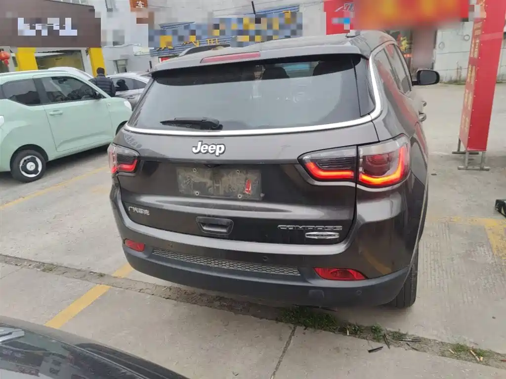 Compass 200 T Auto Home Enjoyment