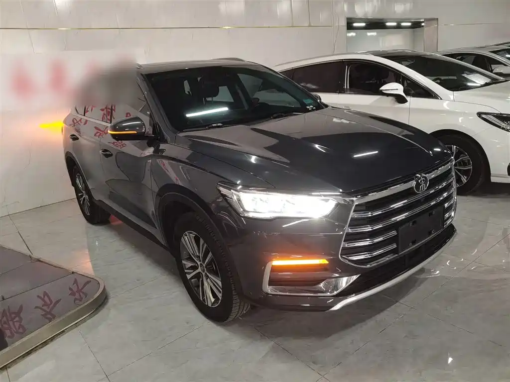 Song Pro 1.5 T Auto Luxury