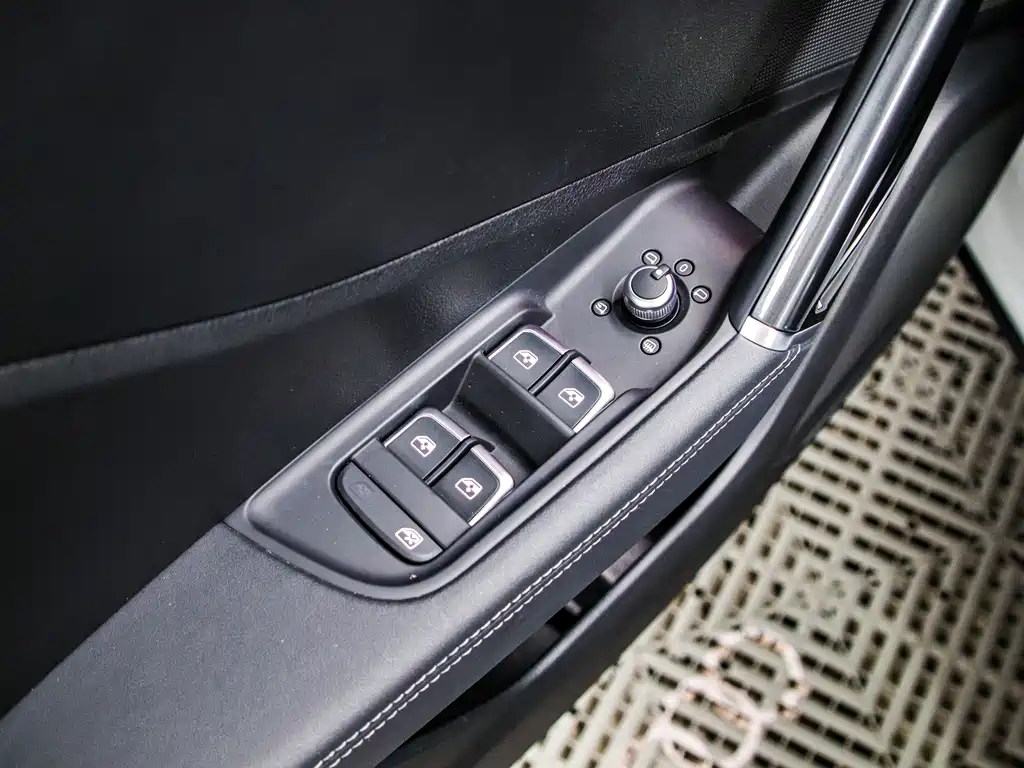Audi Q2 L 35 TFSI Fashion Elegant