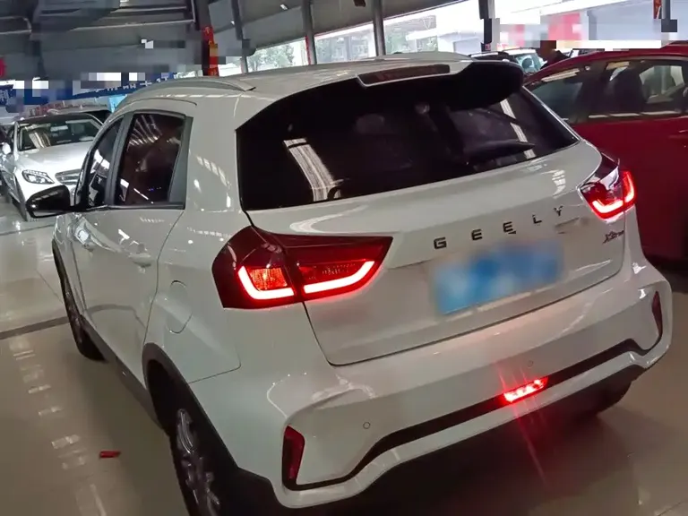 Geely Vision X3 PRO 1.5 L CVT Distinguished