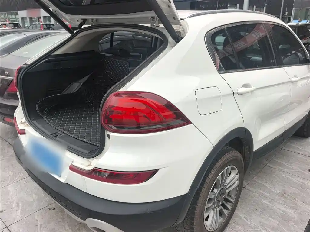 Qoros 5 观致5 2017款 1.6 T 自动尊贵型