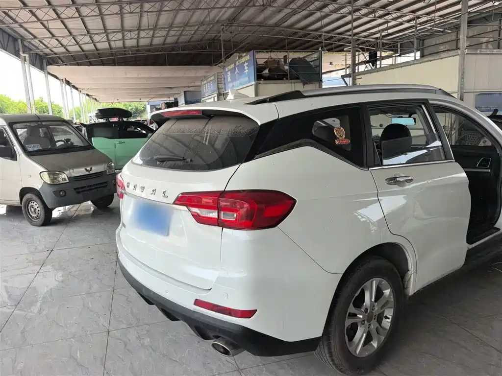 Haval M6 1.5 T Manual 2 WD Urban