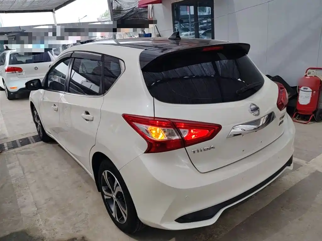 Tiida 1.6 L CVT Smart Travel CN-V