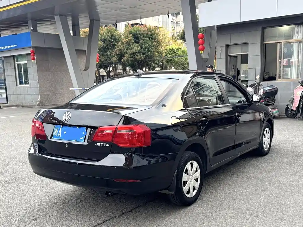 Jetta 1.6 L Auto Fashion