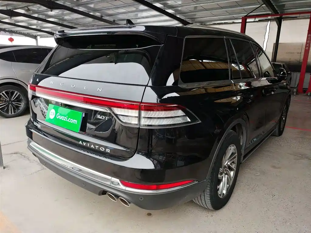 Aviator 3.0 T V6 4 WD Premium