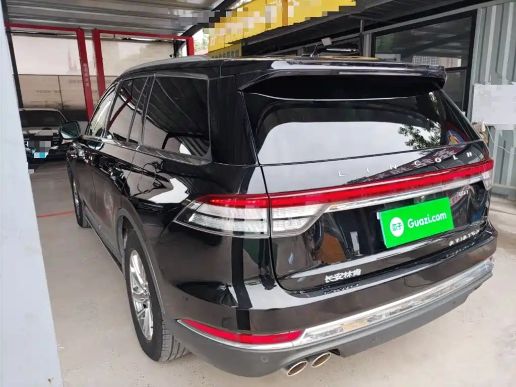 Aviator 3.0 T V6 4 WD Premium