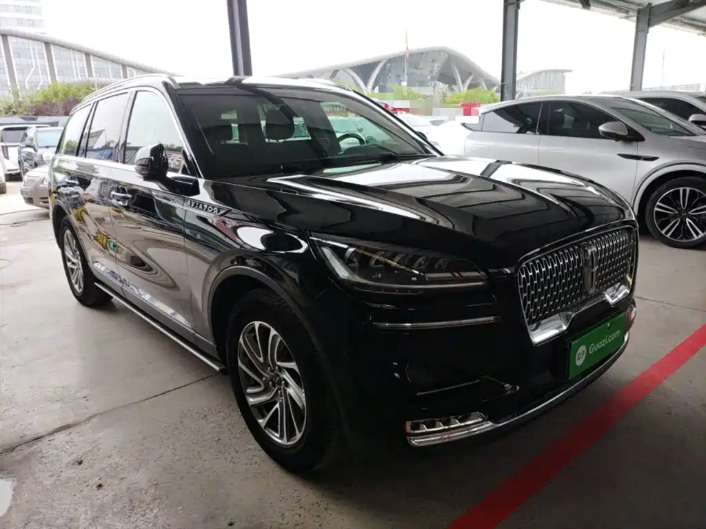 Aviator 3.0 T V6 4 WD Premium