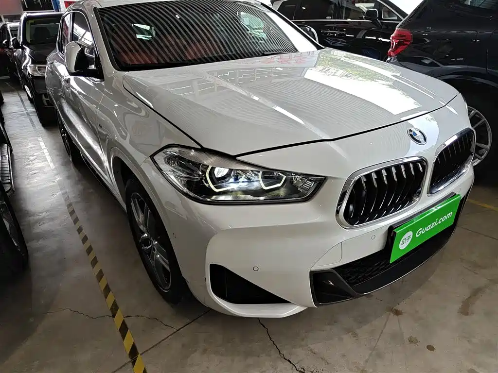 BMW X2 sDrive25 i Leading M Sport Package
