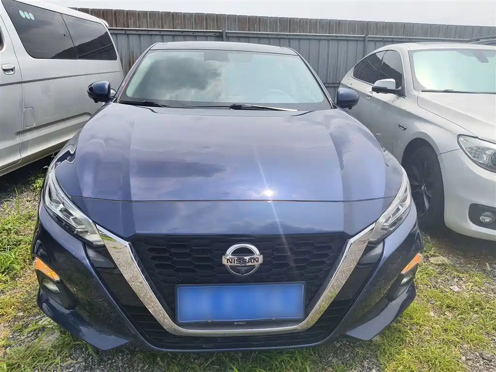 Teana 2.0 L XL Comfort