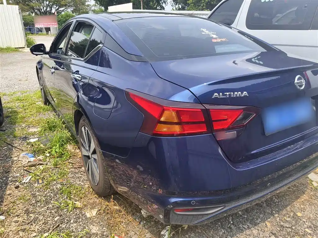 Teana 2.0 L XL Comfort
