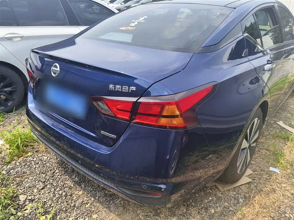 Teana 2.0 L XL Comfort
