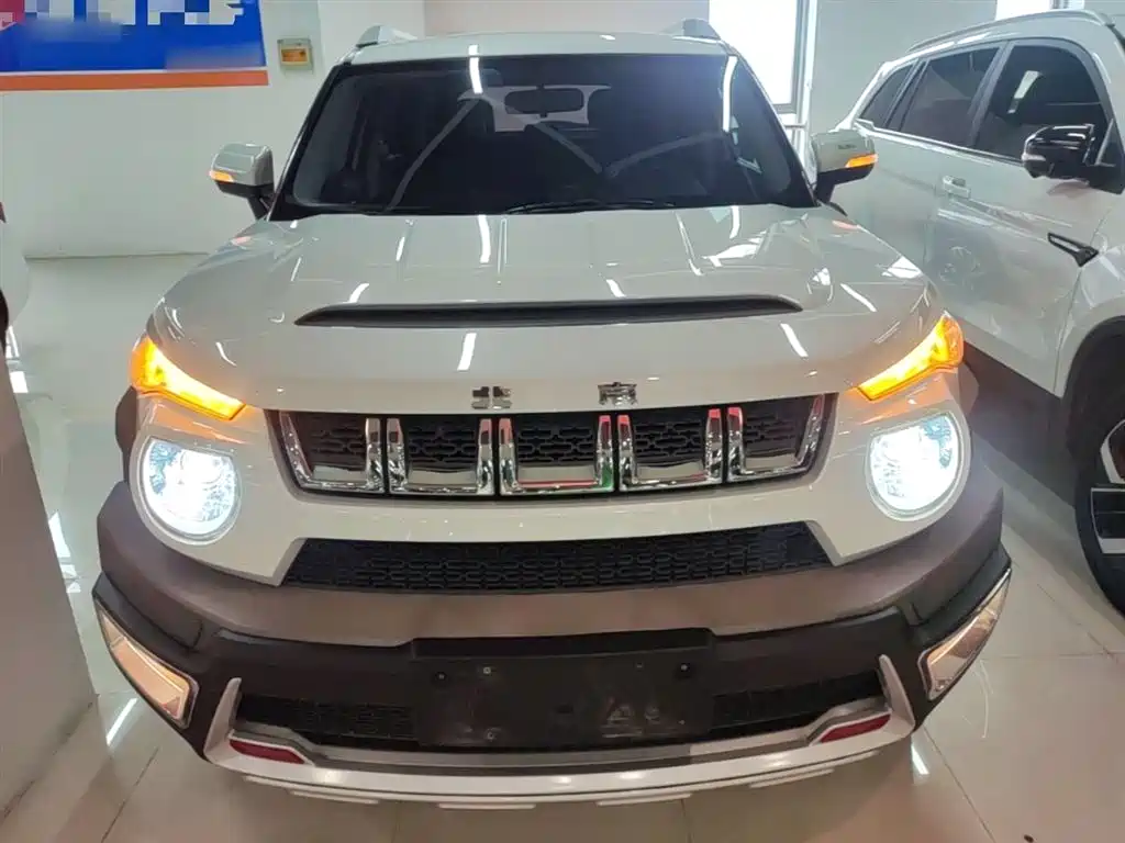 Beijing Offroad BJ20 1.5 T CVT Luxury