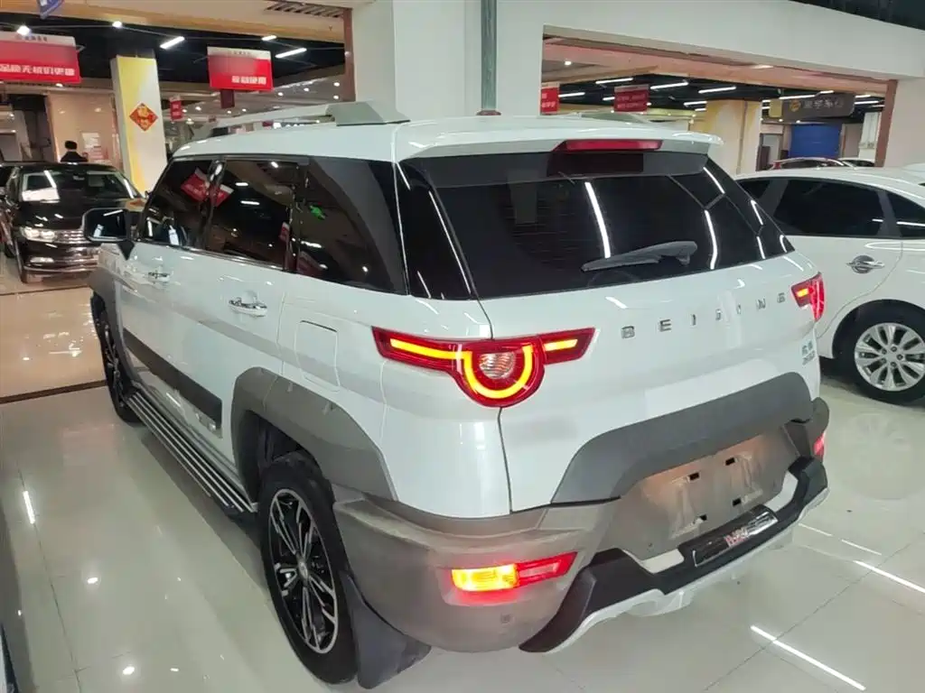 Beijing Offroad BJ20 1.5 T CVT Luxury