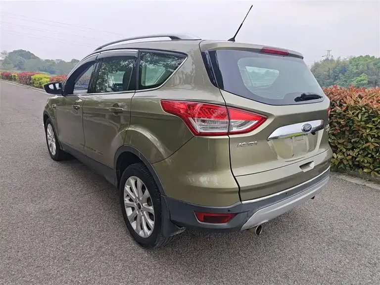 Ford Kuga 1.5 L GTDi 2 WD Style